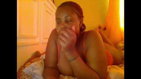 Snapshot of sweet52537 chatting on 10.24.25 sweet52537 online show from 10.24.25