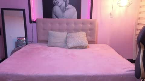 sweet__cat__ online show from 06.17.26