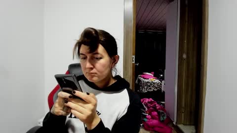 Snapshot of sweet__suck69bitch chatting on 02.19.25 sweet__suck69bitch online show from 02.19.25