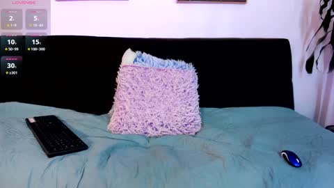 Snapshot of sweet_alessandro1 chatting on 01.25.25 alessandre online show from 01.25.25