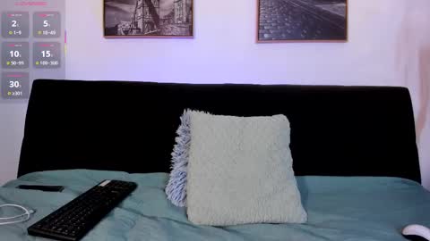 Snapshot of sweet_alessandro1 chatting on 03.09.25 alessandre online show from 03.09.25