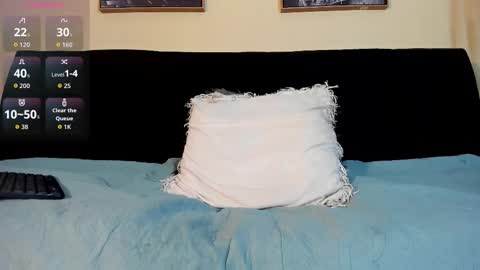 Snapshot of sweet_alessandro1 chatting on 10.23.25 alessandre online show from 10.23.25