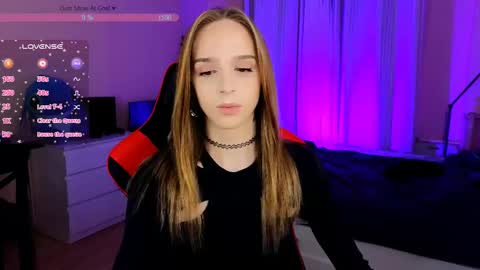 Snapshot of sweet_ali3s chatting on 09.24.25 Call me Alis online show from 09.24.25