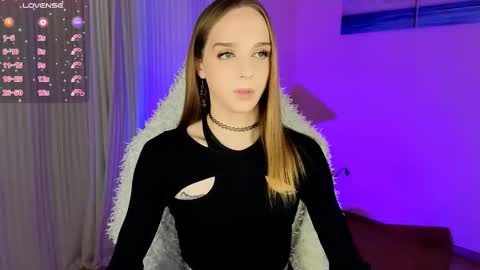 Snapshot of sweet_ali3s chatting on 11.20.25 Call me Alis online show from 11.20.25