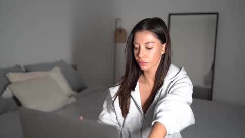 Dorothea online show from 10.31.25