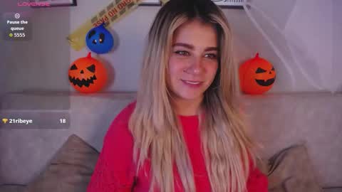 Bella Valery online show from 10.29.25