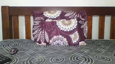 Snapshot of sweet_blackberry93 chatting on 03.10.25 bella online show from 03.10.25