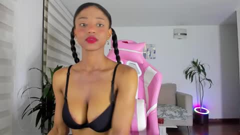 sweet_brunette88 online show from 12.05.24