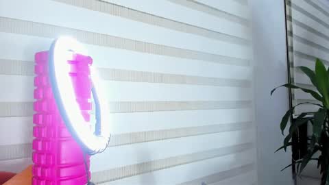 sweet_brunette88 online show from 02.21.25