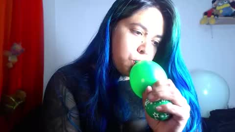 Bubbles online show from 12.17.25