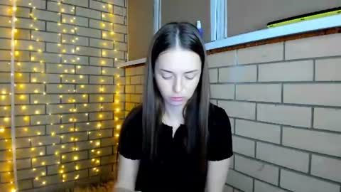 Snapshot of sweet_bun__ chatting on 06.23.26 Christina online show from 06.23.26