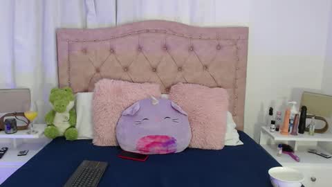 Snapshot of sweet_caandyy chatting on 10.31.25 sweet caandyy online show from 10.31.25