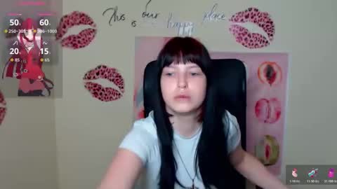 Snapshot of sweet_cherryg chatting on 05.25.26 Ivy online show from 05.25.26