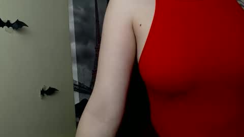 Snapshot of sweet_cherryg chatting on 05.29.26 Ivy online show from 05.29.26