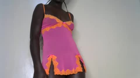 sweet_diva19 online show from 03.06.25