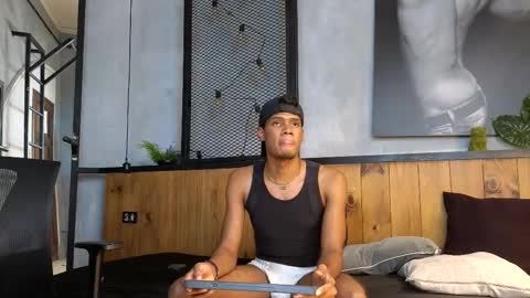 Snapshot of sweet_ethan_ chatting on 12.04.25 sweet_ethan_ online show from 12.04.25