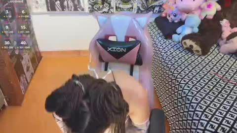 sweet thani online show from 04.25.26