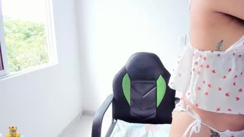 Snapshot of sweet_hann chatting on 01.10.26 Hanna online show from 01.10.26