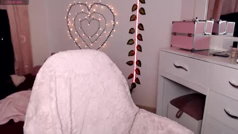 Snapshot of sweet_hannaah chatting on 05.20.26 Hannah online show from 05.20.26
