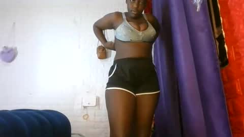 sweet_hennessey online show from 05.23.26