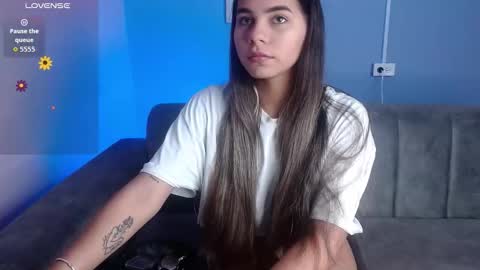 Nella online show from 11.18.25