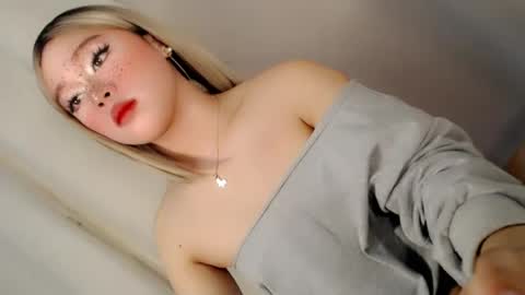 Snapshot of sweet_honeylove chatting on 07.06.26 Anisha online show from 07.06.26