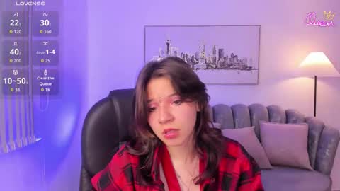 Snapshot of sweet_julz chatting on 03.27.26 sweet_julz online show from 03.27.26