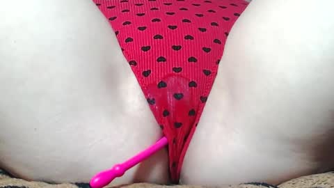Snapshot of sweet_kitten25 chatting on 05.17.26 Kitten online show from 05.17.26