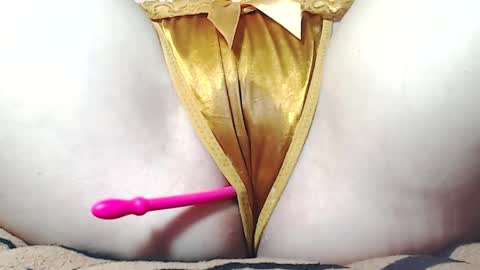 Snapshot of sweet_kitten25 chatting on 05.26.26 Kitten online show from 05.26.26