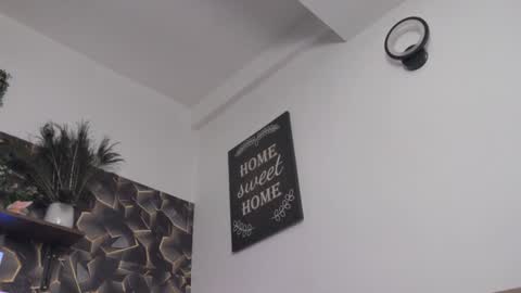 Alesy online show from 02.06.25