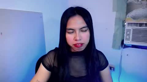 sweet_kyline69 online show from 11.02.25