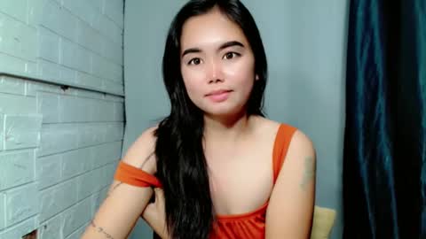 Snapshot of sweet_laika chatting on 05.31.26 LAIKA online show from 05.31.26