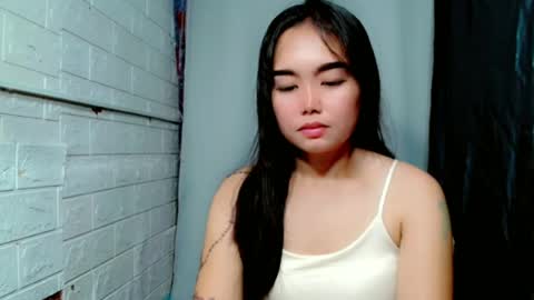 Snapshot of sweet_laika chatting on 06.22.26 LAIKA online show from 06.22.26