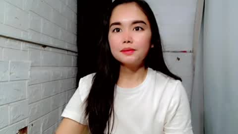 Snapshot of sweet_laika chatting on 07.15.26 LAIKA online show from 07.15.26