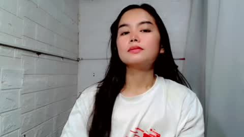 Snapshot of sweet_laika chatting on 07.28.26 LAIKA online show from 07.28.26