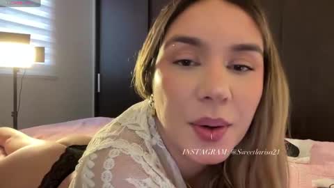 Snapshot of sweet_larissa_ chatting on 06.12.26 Larissa online show from 06.12.26