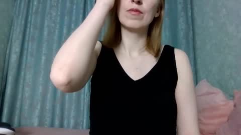 sweet_lilbunny online show from 02.23.26