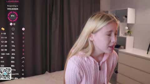 Snapshot of sweet_lily_1 chatting on 05.24.26 Lily online show from 05.24.26