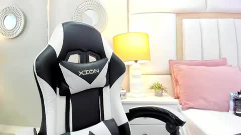 Luciana online show from 11.25.25