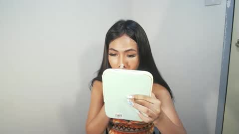 Maleia online show from 12.04.25