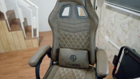 Snapshot of sweet_marie07 chatting on 10.18.25 cheeky Bum07 online show from 10.18.25