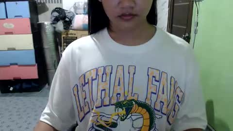 Snapshot of sweet_mary_onboard chatting on 11.28.25 sweet_mary_onboard online show from 11.28.25