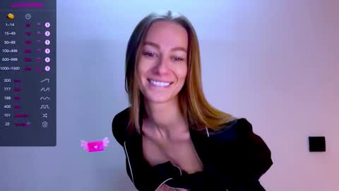 Snapshot of sweet_mia_91 chatting on 09.30.25 Mia online show from 09.30.25