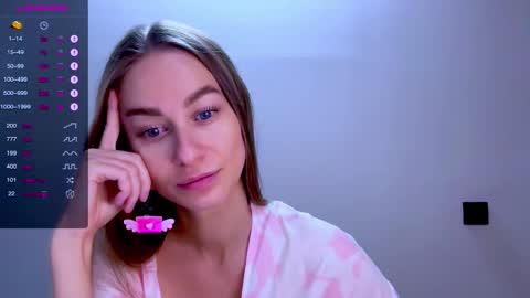 Snapshot of sweet_mia_91 chatting on 11.02.25 Mia online show from 11.02.25