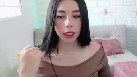 Snapshot of sweet_miaa24 chatting on 10.09.25 Sweet Mia online show from 10.09.25