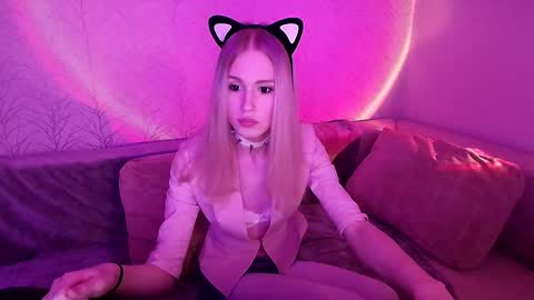 sweet_mol1y online show from 10.07.25