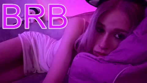 sweet_mol1y online show from 11.18.25