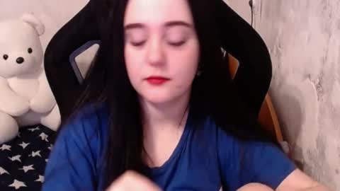 Snapshot of sweet_my_dream chatting on 12.17.24 sweet_my_dream online show from 12.17.24