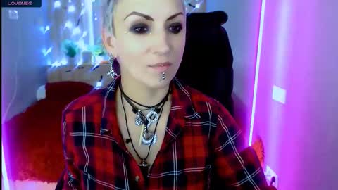 sweet_n_strong online show from 10.30.25