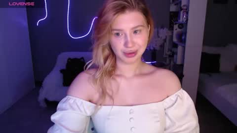 sweet_nicole_333 online show from 06.04.26